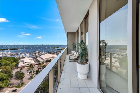Condominio en alquiler en Miami, Florida, 2 dormitorios, 82.31 m2 № 1950127 - foto 27