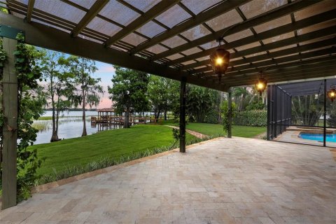 House in Orlando, Florida 5 bedrooms, 347.18 sq.m. № 1851324 - photo 17