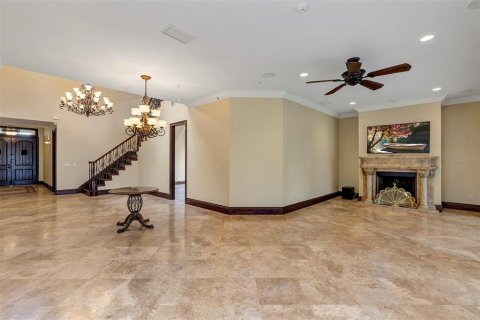 House in Orlando, Florida 5 bedrooms, 347.18 sq.m. № 1851324 - photo 28