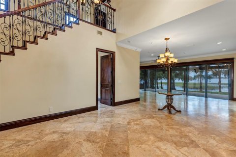 House in Orlando, Florida 5 bedrooms, 347.18 sq.m. № 1851324 - photo 30