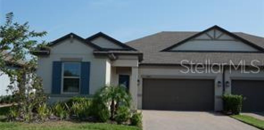 Casa en Land O' Lakes, Florida 3 dormitorios, 182.83 m2 № 1848230