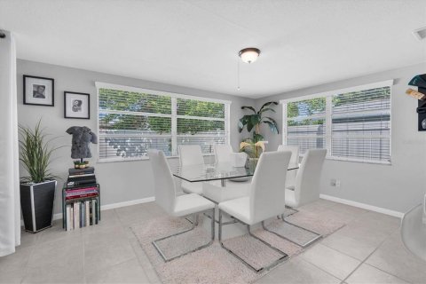 Casa en venta en Port Richey, Florida, 2 dormitorios, 116.5 m2 № 1910346 - foto 15