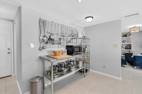 Casa en venta en Port Richey, Florida, 2 dormitorios, 116.5 m2 № 1910346 - foto 14