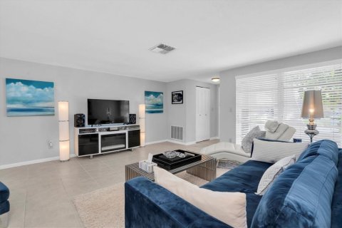 Casa en venta en Port Richey, Florida, 2 dormitorios, 116.5 m2 № 1910346 - foto 7
