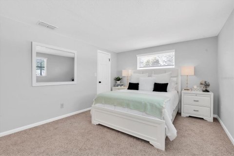 Casa en venta en Port Richey, Florida, 2 dormitorios, 116.5 m2 № 1910346 - foto 25