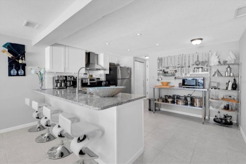 Casa en venta en Port Richey, Florida, 2 dormitorios, 116.5 m2 № 1910346 - foto 10