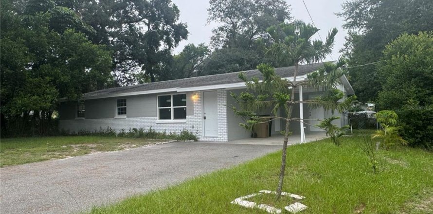 Villa ou maison à Temple Terrace, Floride 3 chambres, 109.25 m2 № 2166482