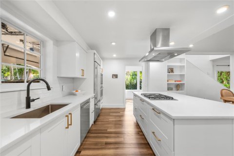 Купить виллу или дом в Майами-Бич, Флорида 4 спальни, 291.71м2, № 2083916 - фото 14