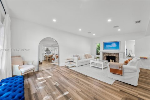 Купить виллу или дом в Майами-Бич, Флорида 4 спальни, 291.71м2, № 2083916 - фото 9