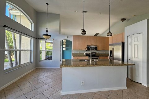 Casa en alquiler en Pembroke Pines, Florida, 4 dormitorios, 233.18 m2 № 1888715 - foto 6