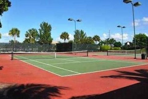 Casa en alquiler en Pembroke Pines, Florida, 4 dormitorios, 233.18 m2 № 1888715 - foto 27