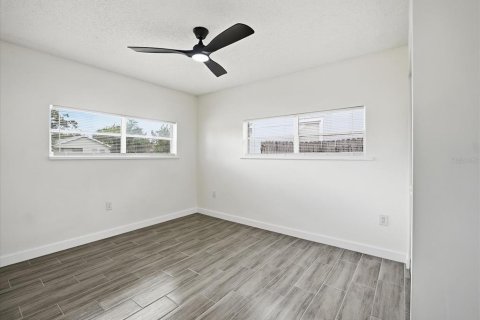 Casa en venta en Saint Petersburg, Florida, 4 dormitorios, 105.35 m2 № 2383565 - foto 18