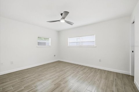 Casa en venta en Saint Petersburg, Florida, 4 dormitorios, 105.35 m2 № 2383565 - foto 24