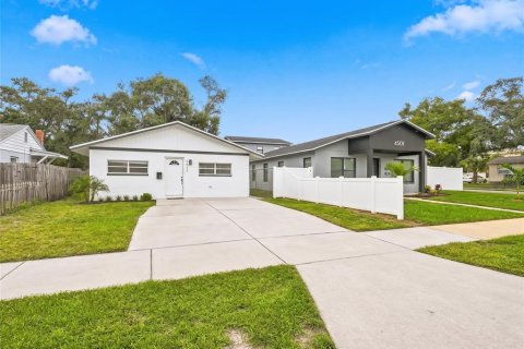 Casa en venta en Saint Petersburg, Florida, 4 dormitorios, 105.35 m2 № 2383565 - foto 2