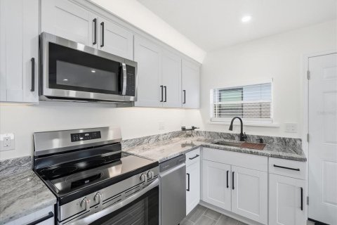 Casa en venta en Saint Petersburg, Florida, 4 dormitorios, 105.35 m2 № 2383565 - foto 12