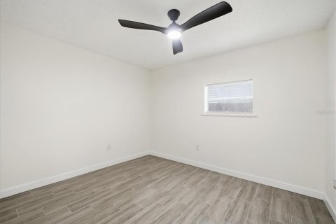Casa en venta en Saint Petersburg, Florida, 4 dormitorios, 105.35 m2 № 2383565 - foto 21