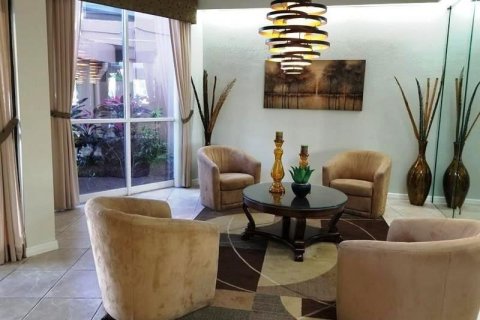 Condominio en venta en Pembroke Pines, Florida, 1 dormitorio, 70.61 m2 № 2252403 - foto 19