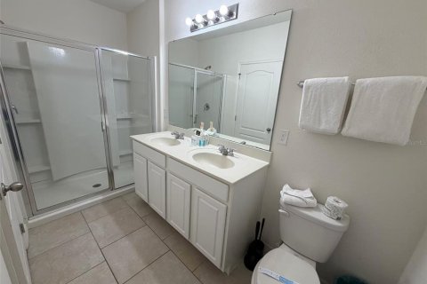 Townhouse in Davenport, Florida 5 bedrooms, 228.54 sq.m. № 2391315 - photo 22