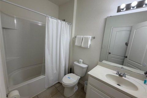 Townhouse in Davenport, Florida 5 bedrooms, 228.54 sq.m. № 2391315 - photo 20