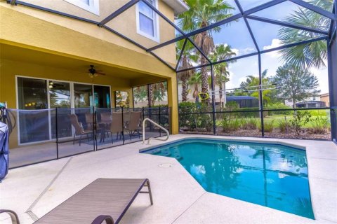 Townhouse in Davenport, Florida 5 bedrooms, 228.54 sq.m. № 2391315 - photo 6