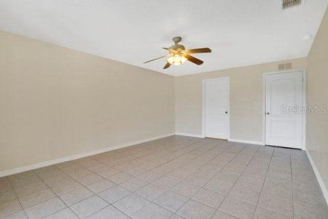Immobilier commercial à vendre à Kissimmee, Floride: 308.62 m2 № 1521497 - photo 11