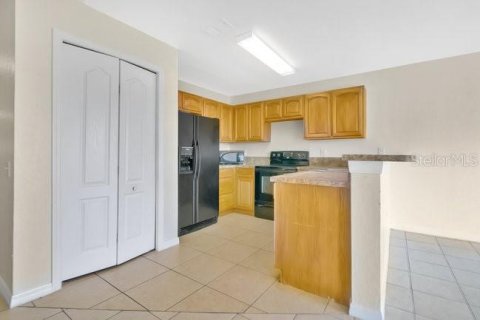 Immobilier commercial à vendre à Kissimmee, Floride: 308.62 m2 № 1521497 - photo 9