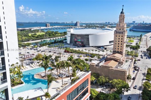 Copropriété à vendre à Miami, Floride: 34.1 m2 № 2385122 - photo 23