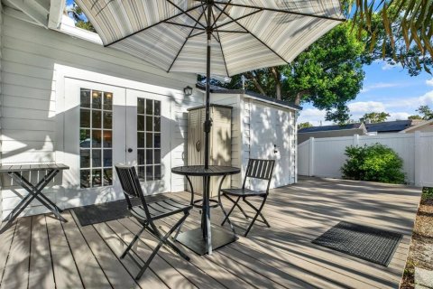 House in Clearwater, Florida 2 bedrooms, 86.4 sq.m. № 2310575 - photo 9