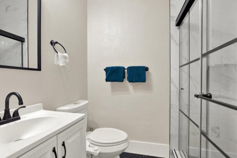 House in Clearwater, Florida 2 bedrooms, 86.4 sq.m. № 2310575 - photo 5