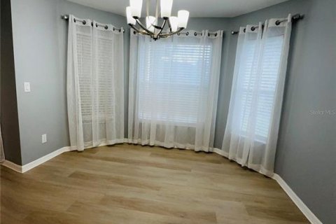House in Ocala, Florida 2 bedrooms, 139.73 sq.m. № 1797207 - photo 12