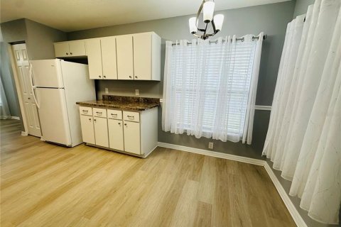 House in Ocala, Florida 2 bedrooms, 139.73 sq.m. № 1797207 - photo 6