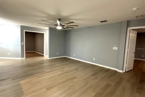 House in Ocala, Florida 2 bedrooms, 139.73 sq.m. № 1797207 - photo 15