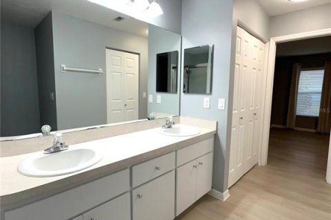 House in Ocala, Florida 2 bedrooms, 139.73 sq.m. № 1797207 - photo 18