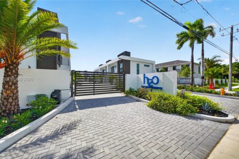 Adosado en venta en Dania Beach, Florida, 3 dormitorios, 189.52 m2 № 2085338 - foto 4
