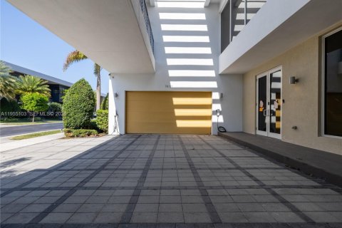 Villa ou maison à vendre à Doral, Floride: 6 chambres, 452.81 m2 № 2009728 - photo 5