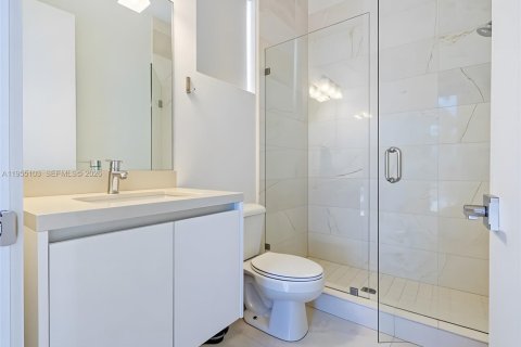 Villa ou maison à vendre à Doral, Floride: 6 chambres, 452.81 m2 № 2009728 - photo 23