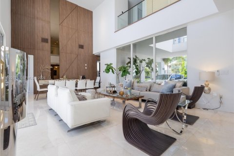 Villa ou maison à vendre à Doral, Floride: 6 chambres, 452.81 m2 № 2009728 - photo 22