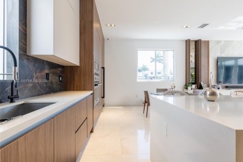 Villa ou maison à vendre à Doral, Floride: 6 chambres, 452.81 m2 № 2009728 - photo 30