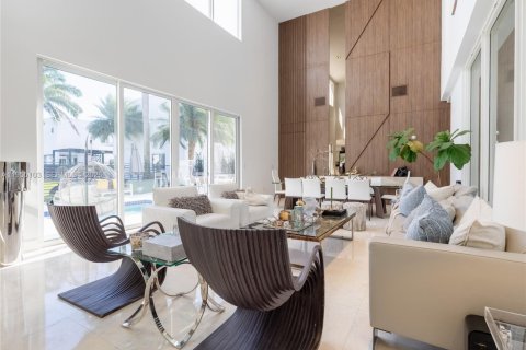 Villa ou maison à vendre à Doral, Floride: 6 chambres, 452.81 m2 № 2009728 - photo 18