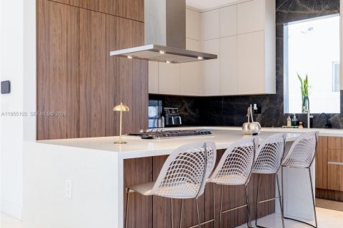 Villa ou maison à vendre à Doral, Floride: 6 chambres, 452.81 m2 № 2009728 - photo 25