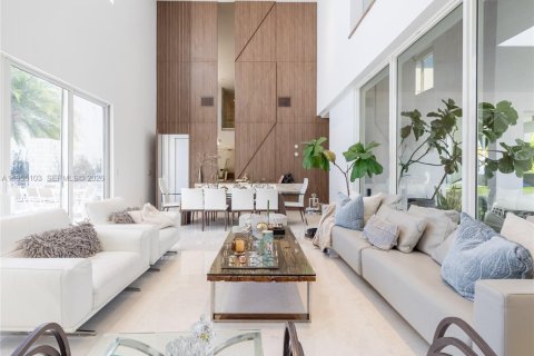 Villa ou maison à vendre à Doral, Floride: 6 chambres, 452.81 m2 № 2009728 - photo 17