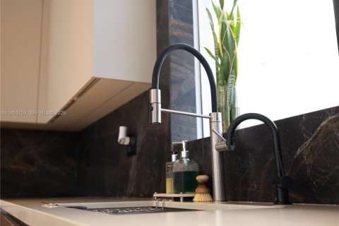 Villa ou maison à vendre à Doral, Floride: 6 chambres, 452.81 m2 № 2009728 - photo 27