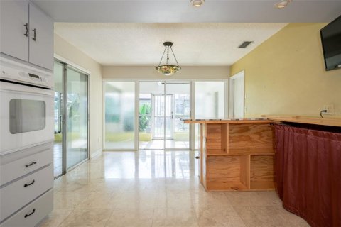 House in Palm Coast, Florida 3 bedrooms, 125.42 sq.m. № 2236058 - photo 11