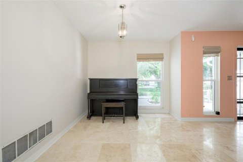 House in Palm Coast, Florida 3 bedrooms, 125.42 sq.m. № 2236058 - photo 7