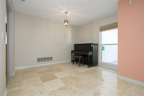 House in Palm Coast, Florida 3 bedrooms, 125.42 sq.m. № 2236058 - photo 6