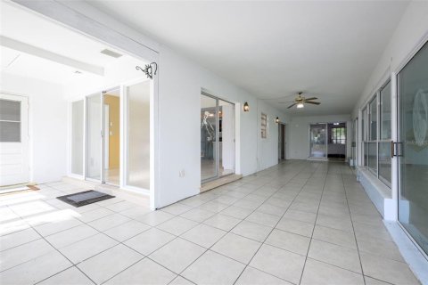 House in Palm Coast, Florida 3 bedrooms, 125.42 sq.m. № 2236058 - photo 14