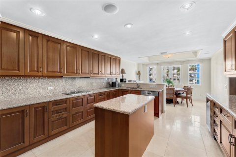 Copropriété à vendre à Miami Beach, Floride: 4 chambres, 357.58 m2 № 1861571 - photo 16