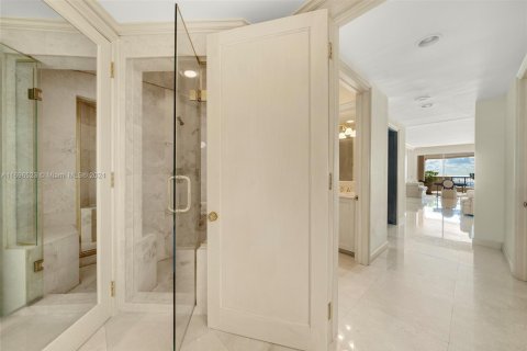 Copropriété à vendre à Miami Beach, Floride: 4 chambres, 357.58 m2 № 1861571 - photo 23