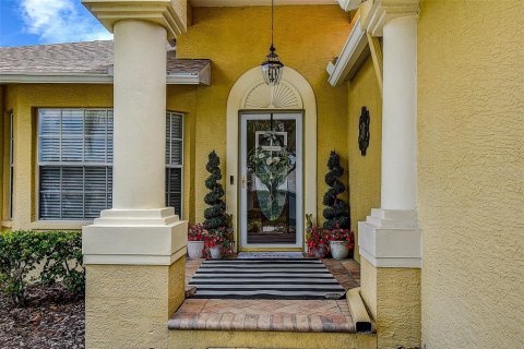 House in Hudson, Florida 3 bedrooms, 174.47 sq.m. № 2289593 - photo 5