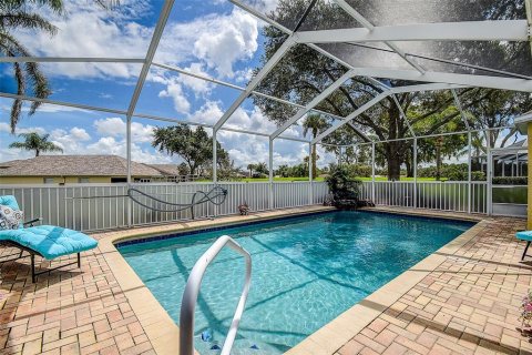 House in Hudson, Florida 3 bedrooms, 174.47 sq.m. № 2289593 - photo 3